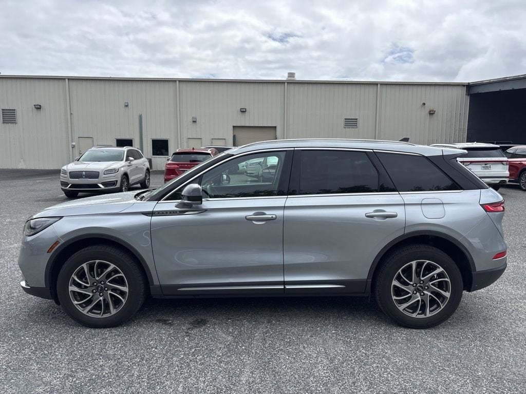 2022 Lincoln Corsair Standard