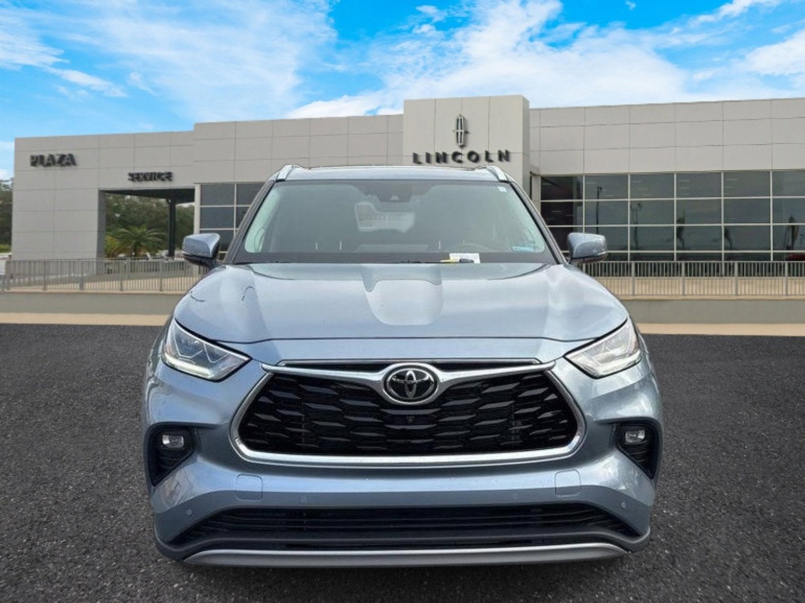 2022 Toyota Highlander Platinum