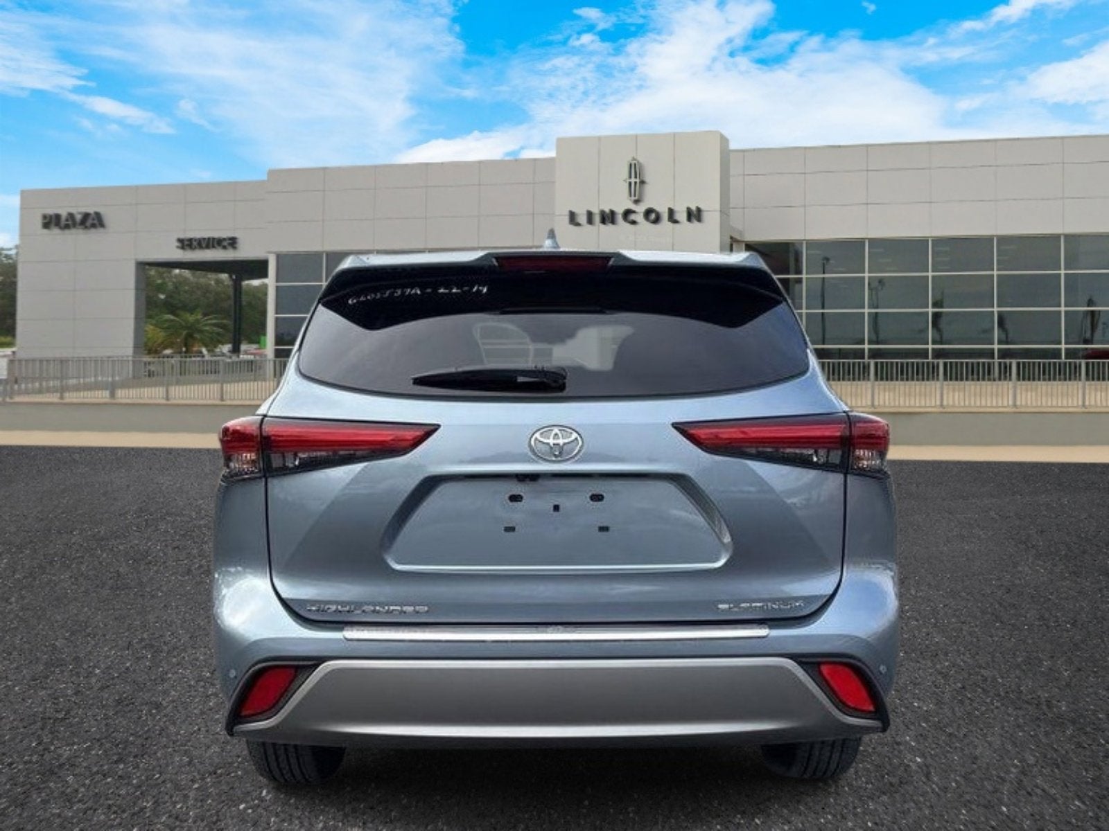 2022 Toyota Highlander Platinum