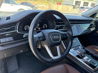 2022 Audi Q8 Premium Plus