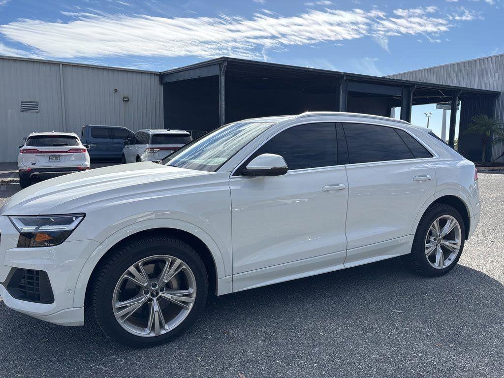 2022 Audi Q8 Premium Plus