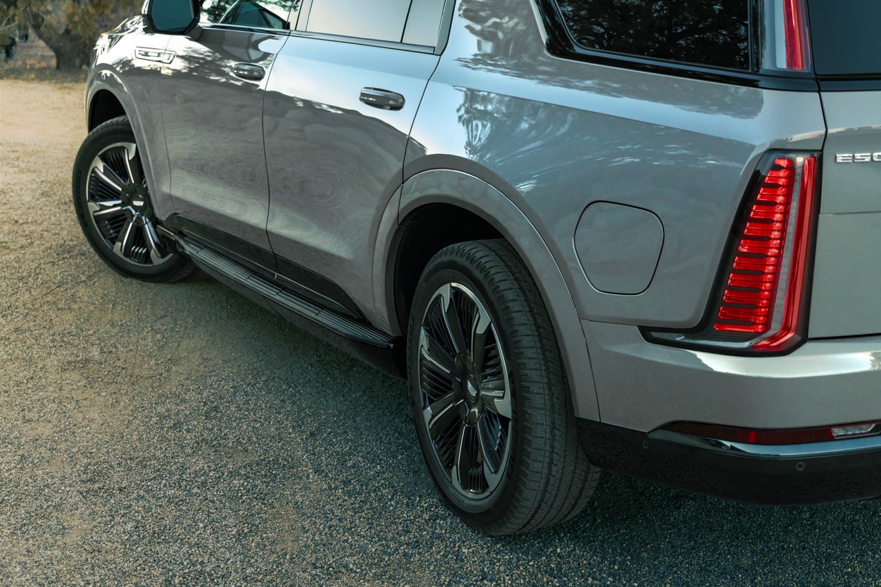 Plaza Cadillac in Leesburg FL